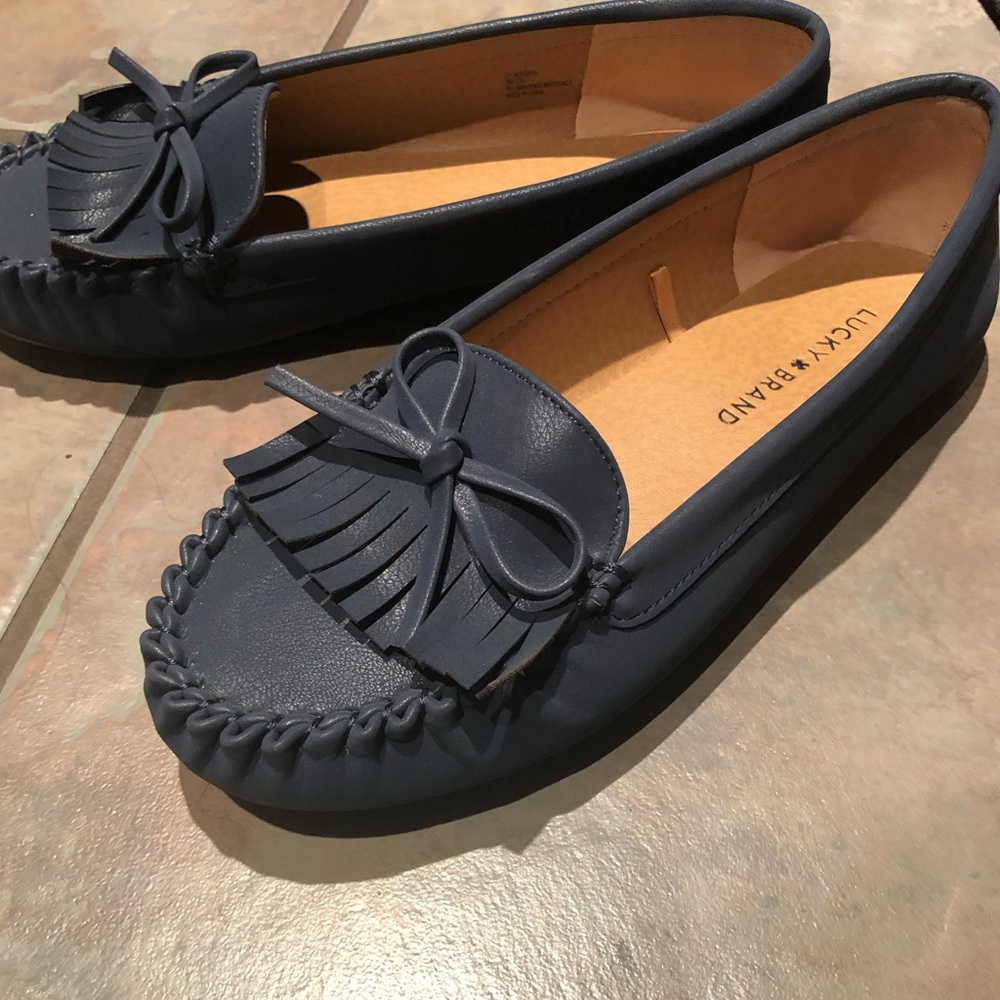 SOLD Lucky brand Sz 7 blue loafers
